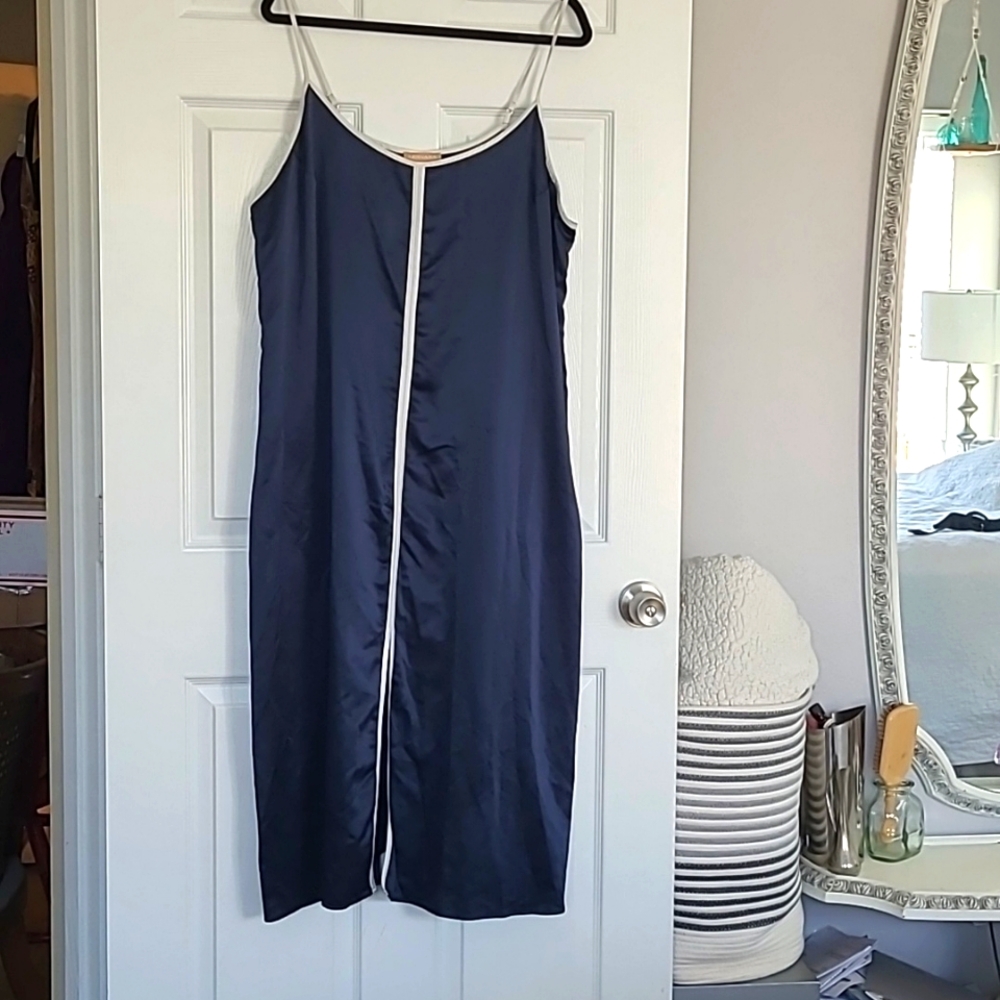 Sensara 2X dark midnight blue & white silky nightie/neglige adjustable straps